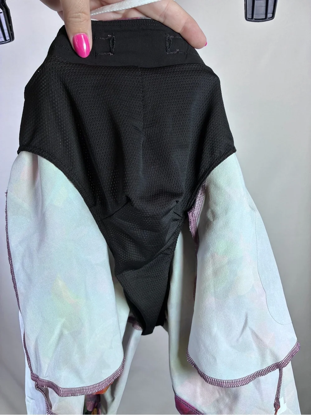 NWOT Lululemon Pool Shorts 5